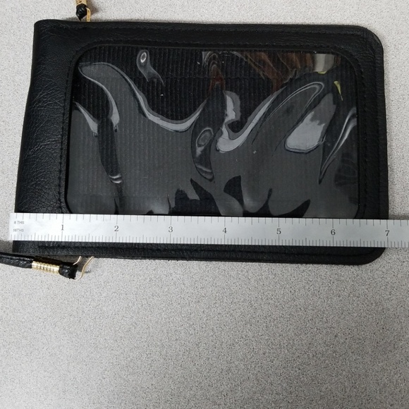 Cross body bag with touch screen - Picture 6 of 8